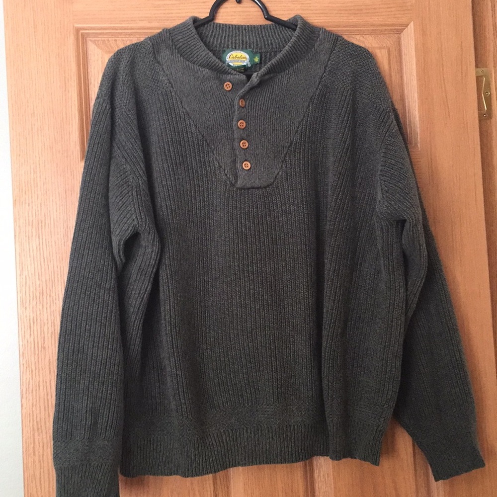 Cabela’s sweater